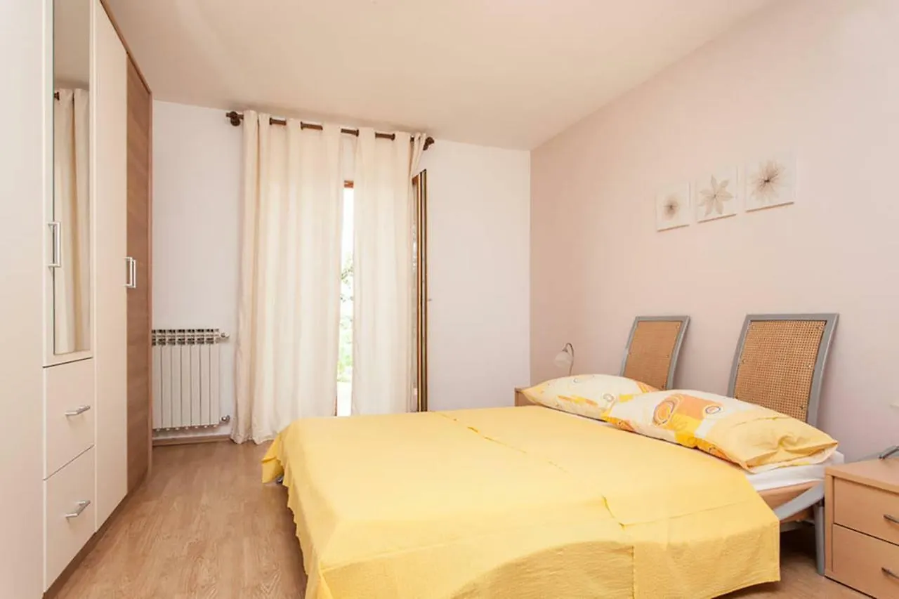 Sunny Apartment Valbandon Fažana 0*,