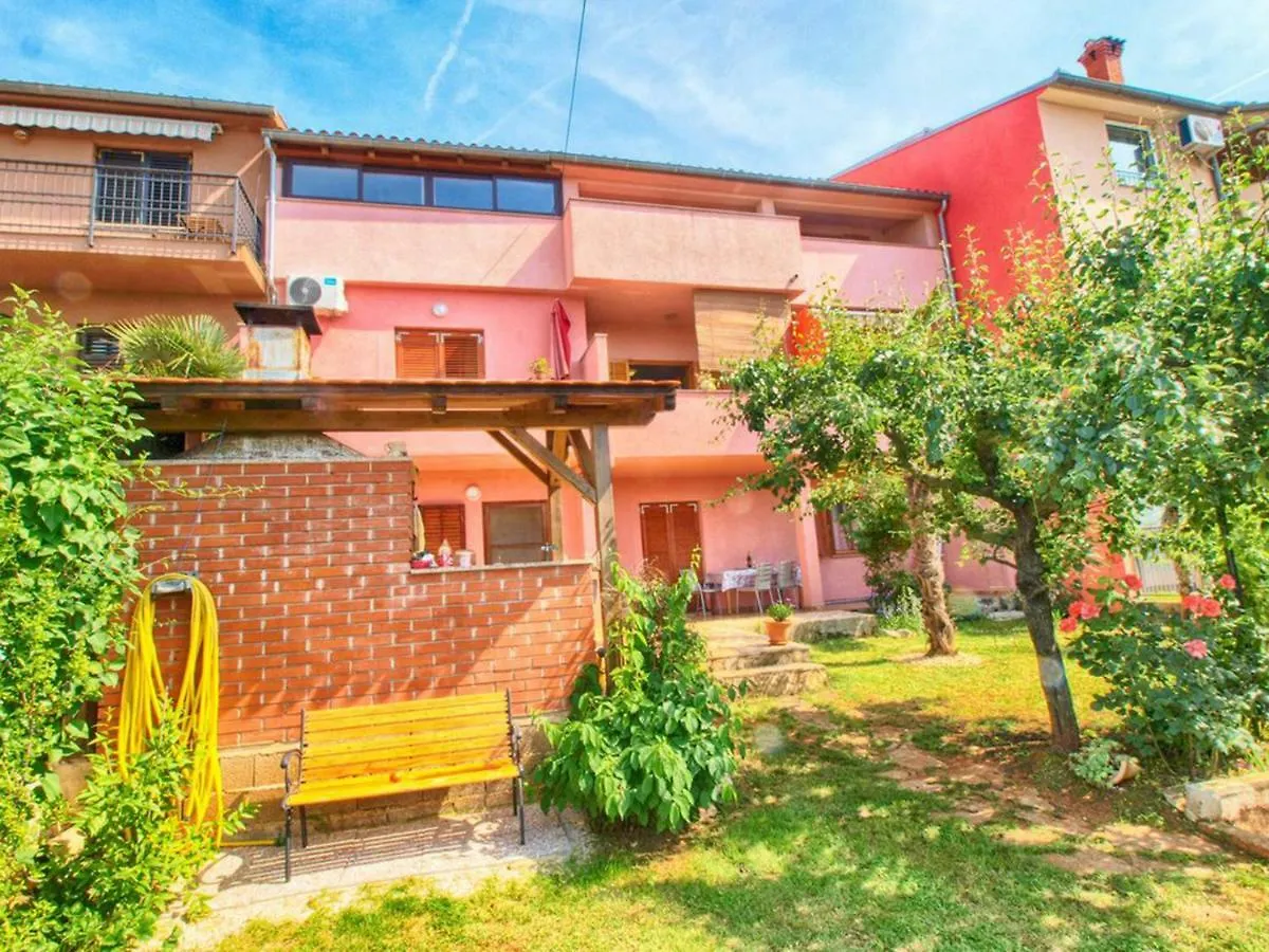 Sunny Apartment Valbandon Fažana