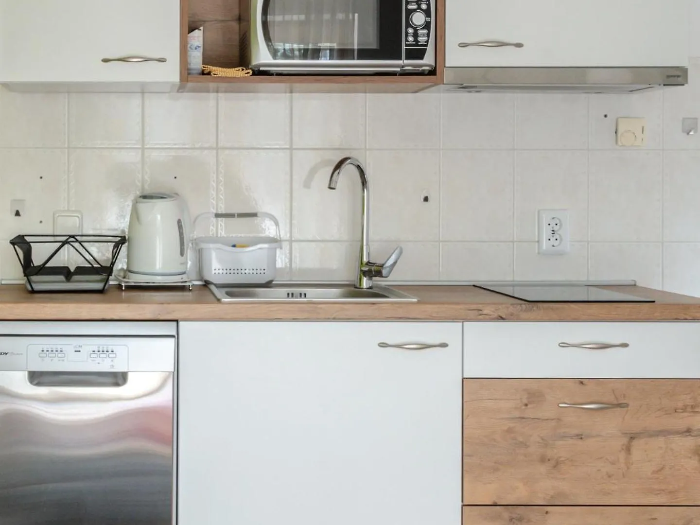 Sunny Apartment Valbandon Fazana 0*,  Croatia